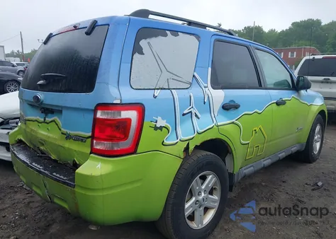 2011 Ford Escape Hybrid z USA, uszkodzony, nr VIN 1FMCU5K33BKA50416